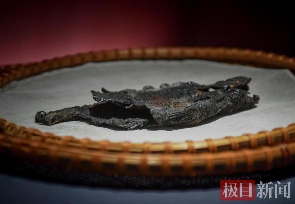 cf手游新春惊奇剧情卡在98（躺平两千年后成网红）