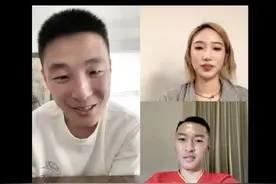 吴曦向武磊索要西班牙人落场版球衣，武磊：只有替补席版图片