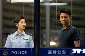 《开端》“张警官”刘奕君：演主角无人问津，苦演配角20年终火“出圈”图片