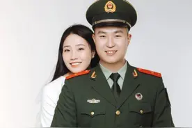 武警警士与排球女将的浪漫军恋，你慕了吗？图片