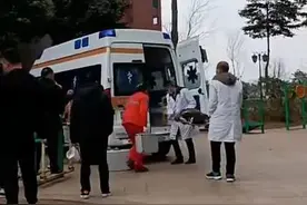 天降砖块？四川资阳一小区两小孩被砸伤，警方介入调查图片