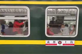 回家！上海首趟春运包车列车今天中午开出图片