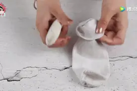 马桶异味太难闻？只需一个旧袜子，1年不清洁都不会有异味图片