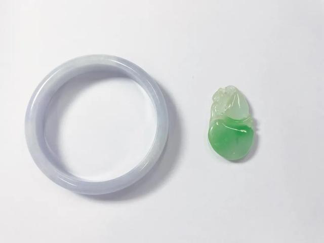 翡翠A、B、C货的鉴别方法