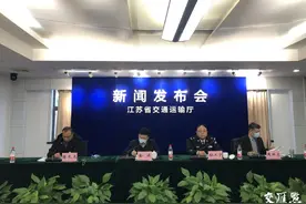 2022年春节假期，江苏高速小型客车免费通行、凭码出行图片