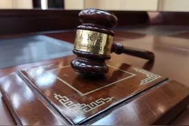 带货主播跳槽同行公司，是否要赔偿老东家违约金？法院这样判图片