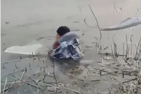 宁夏17岁少年跳下冰湖，勇救5岁落水女童图片