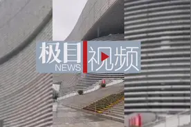 读者冒雪前来湖北省图书馆读书，省图春节开放安排也出炉了图片