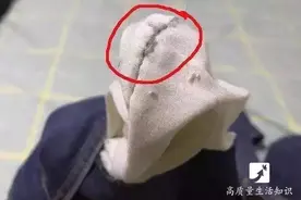 手机放口袋里，充电口朝上还是朝下？你做错了图片