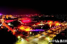 重塑辉煌、点燃烟火气！解读2022年度枣庄市中区政府工作报告图片