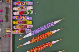 拍客直击 粤有年味：梦里水乡 七彩花船图片