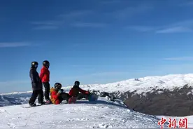 北回归线上兴起冰雪热 188名广西运动员转型冬季项目图片