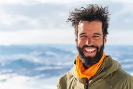 上届冬奥会时他还是DJ，北京冬奥会上他已经是选手图片