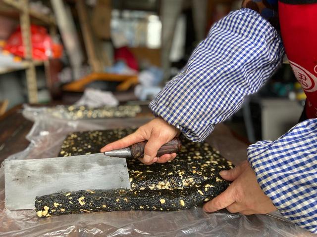 大年初六 寻味童年记忆——芝麻糖