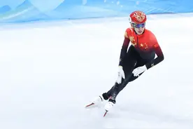 都是冰上竞速项目，速度滑冰与短道速滑有何不同？图片