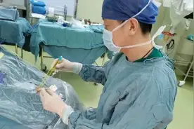 惊险！铁棍意外插入10岁女孩脑内，上海新华医院微创术为其取出图片