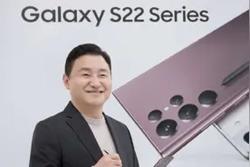 三星S22 Ultra机皇发布！Note系列原地“复活”？平板还剪了刘海图片