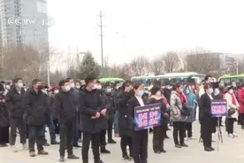 节后返岗｜各地多措并举 助力务工人员返岗复工图片