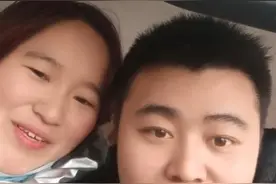 男子被拐30多年找到亲生父母，《亲爱的》原型杜小华赶到山东现场祝贺图片