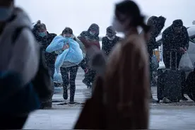 镜头下的武汉火车站图片