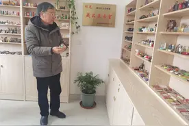 藏在古镇里的“像形打火机博物馆”图片