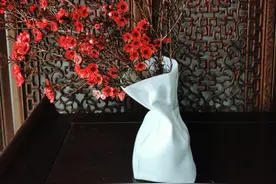 折枝弄花诗意满满！这位花艺爱好者说，花给人芬芳更有情意图片