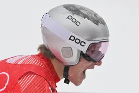 高山滑雪——男子大回转：瑞士选手夺冠图片