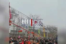 “狮子”元宵表演时从5米高绳索上坠落，69岁舞狮人受伤图片