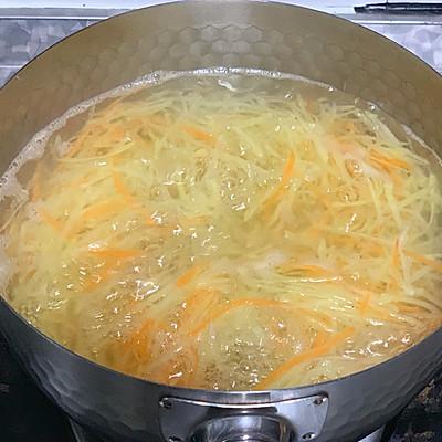 在家复刻被全世界夸赞的冬奥美食～土豆汤