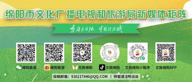 夏天泡温泉发朋友圈简单的句子 夏天泡温泉