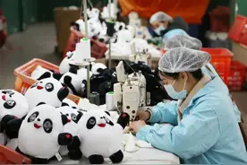 “冰墩墩”背后，这个百强县不容忽视 | 新京智库图片