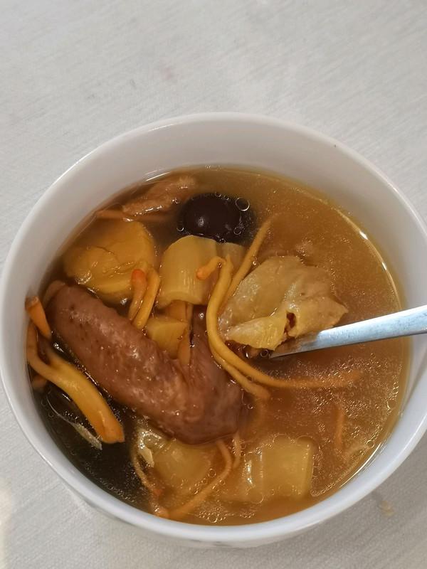 鱼胶炖鸽子还需加什么炖好 鱼胶炖鸽子还需加什么炖好呢