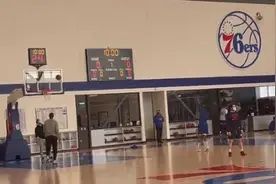 麦迪：哈登是诈伤，腿筋有伤不会玩后撤步图片