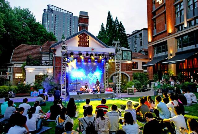 大江东｜倾听愚园路“码农”苦恼，为人才落户加速开药方