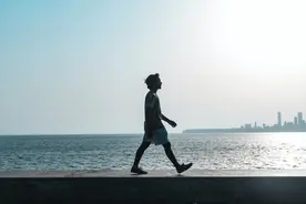 一课译词：寸步难行图片
