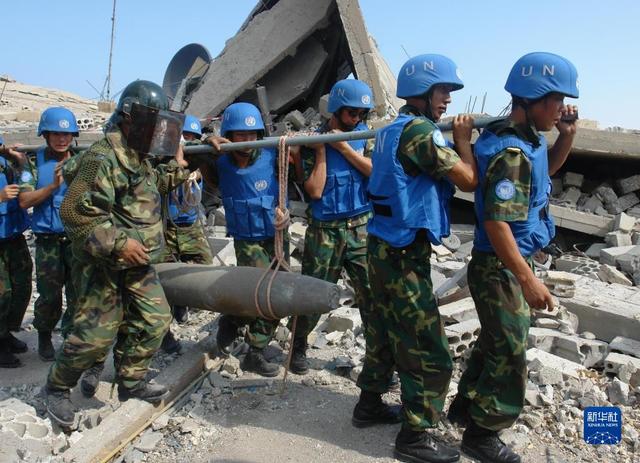 “牢牢把握服务民族复兴、促进人类进步这条主线”——“十个明确”彰显马克思主义中国化新飞跃述评之九