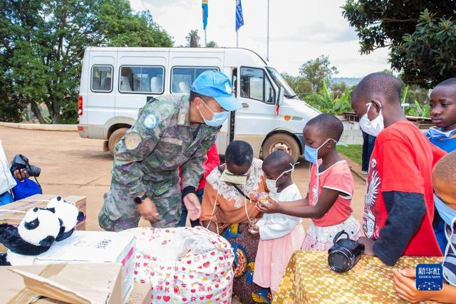 “牢牢把握服务民族复兴、促进人类进步这条主线”——“十个明确”彰显马克思主义中国化新飞跃述评之九