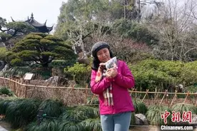 亲历者忆1972：杭州红衣女孩和美国总统握手成全场亮点图片