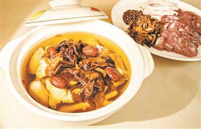 花胶鲫鱼赤小豆 花胶赤小豆薏米汤功效