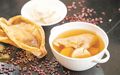 赤小豆排骨花胶 花胶赤小豆薏米汤功效