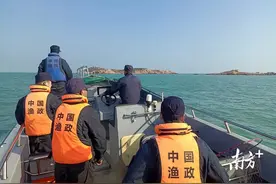 筑牢反走私反偷渡防线，红海湾在行动图片