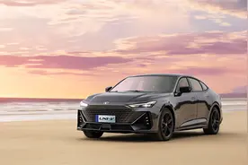 10.89万起，长安UNI-V开启全球预售图片