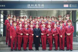 武汉这个地铁班组，蛮扎实！图片