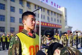 直击！士官资格选取考核热辣来袭！图片