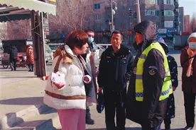 早6时至9时跟随一位路长去巡路图片