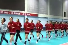 中国女排训练营宁波北仑开营视频封面