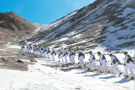 雪域高原砺精兵图片