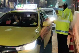 还敢酒驾醉驾？闽侯交警：举报有奖！图片