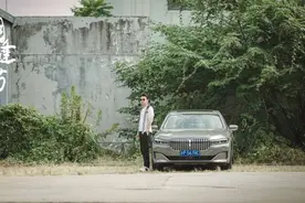 《相逢时节》高能开局 雷佳音袁泉身陷纠葛牵动观众心绪图片