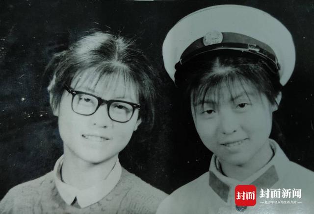 这个手写户口簿的民警退休了 从警42年 她见证了成都公安户籍管理的变迁
